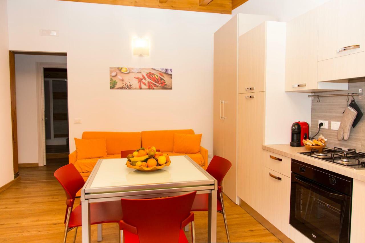 Appartamenti Vacanze Mareemare Capo dʼOrlando Exterior foto